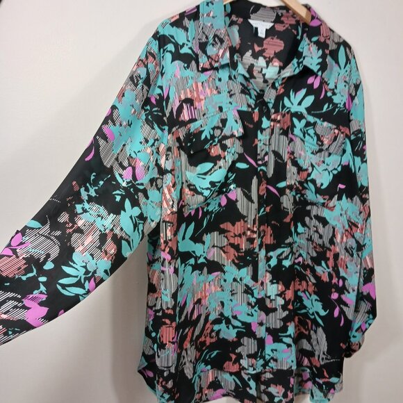 Boutique Brand, Plus Size 3X, Button Down blouse, Multi-Colored, Lovely, Light - Picture 5 of 16